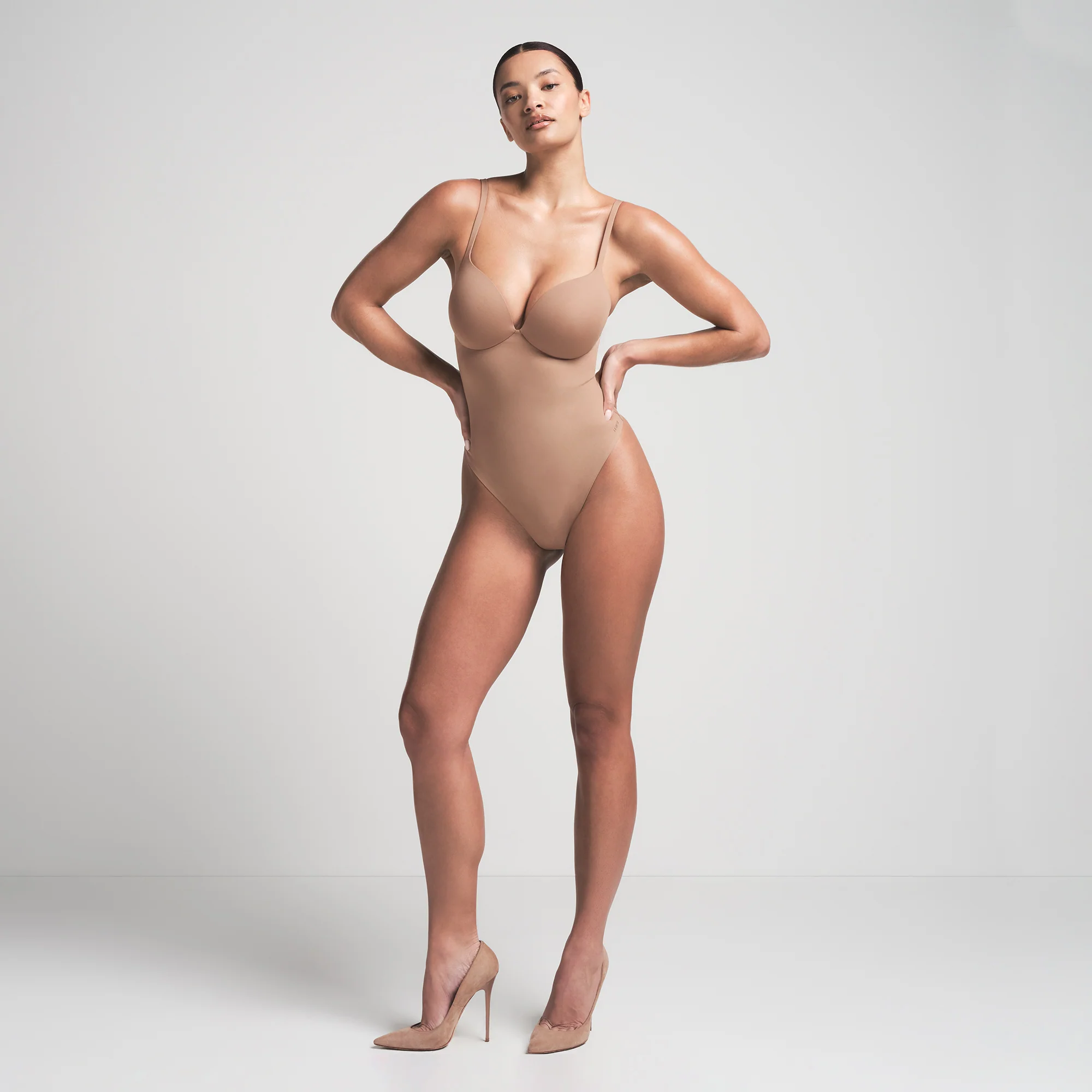 SKIMS ULTIMATE BODY PUSH-UP THONG BODYSUIT | SIENNA - Image 5