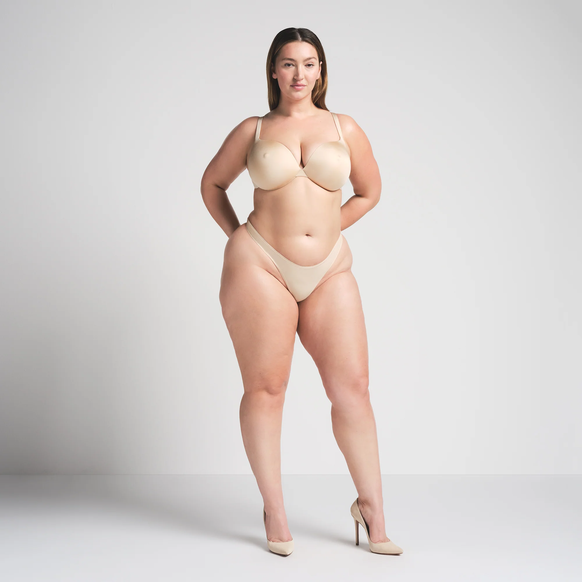 SKIMS ULTIMATE NIPPLE PUSH-UP BRA | SAND - Image 3