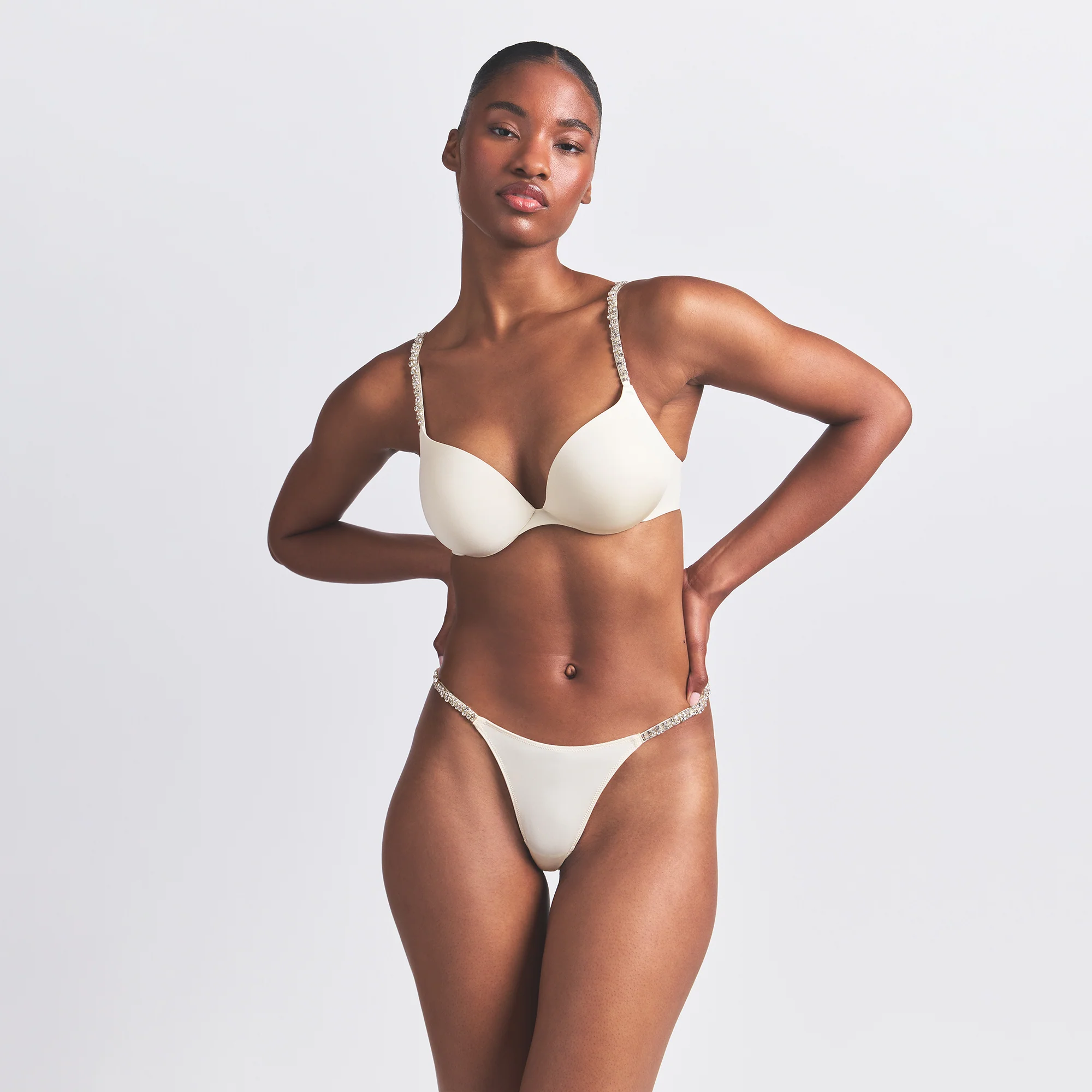 SKIMS ULTIMATE RHINESTONE TEARDROP PUSH-UP BRA | ECRU - Image 2