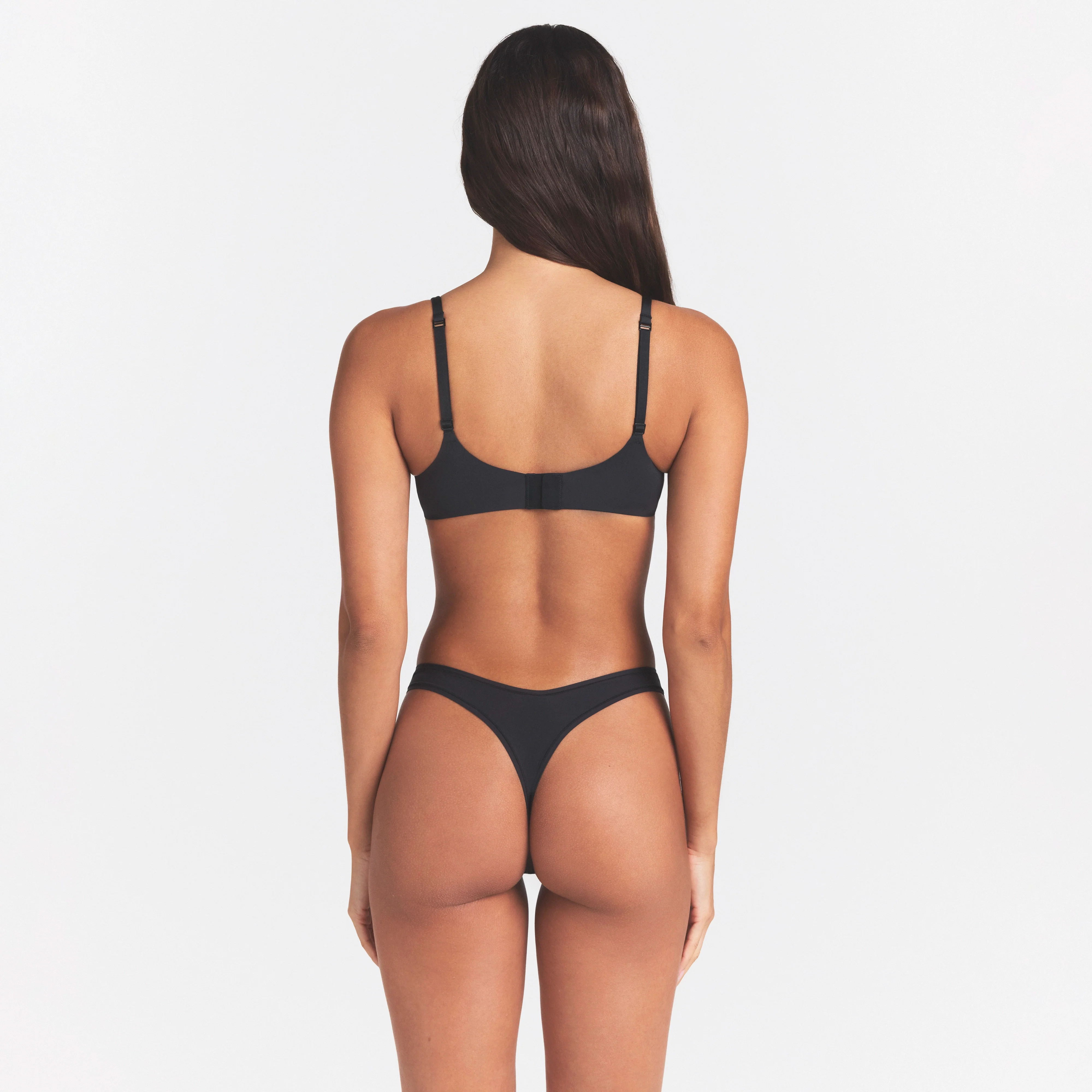 SKIMS ULTIMATE TEARDROP T-SHIRT BRA | ONYX - Image 6