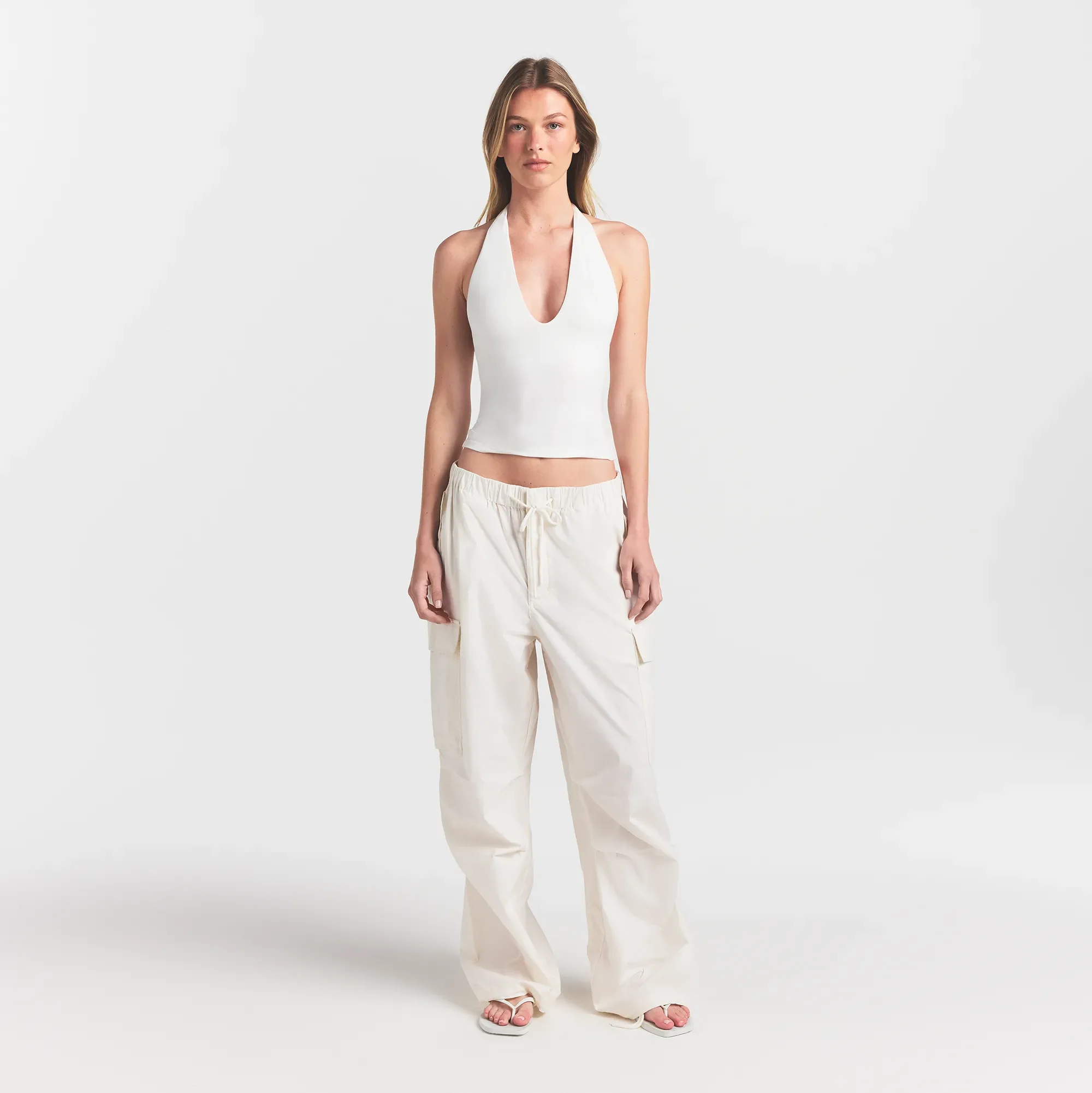SMOOTH LAYERS HALTER TOP | EGRET - Image 2