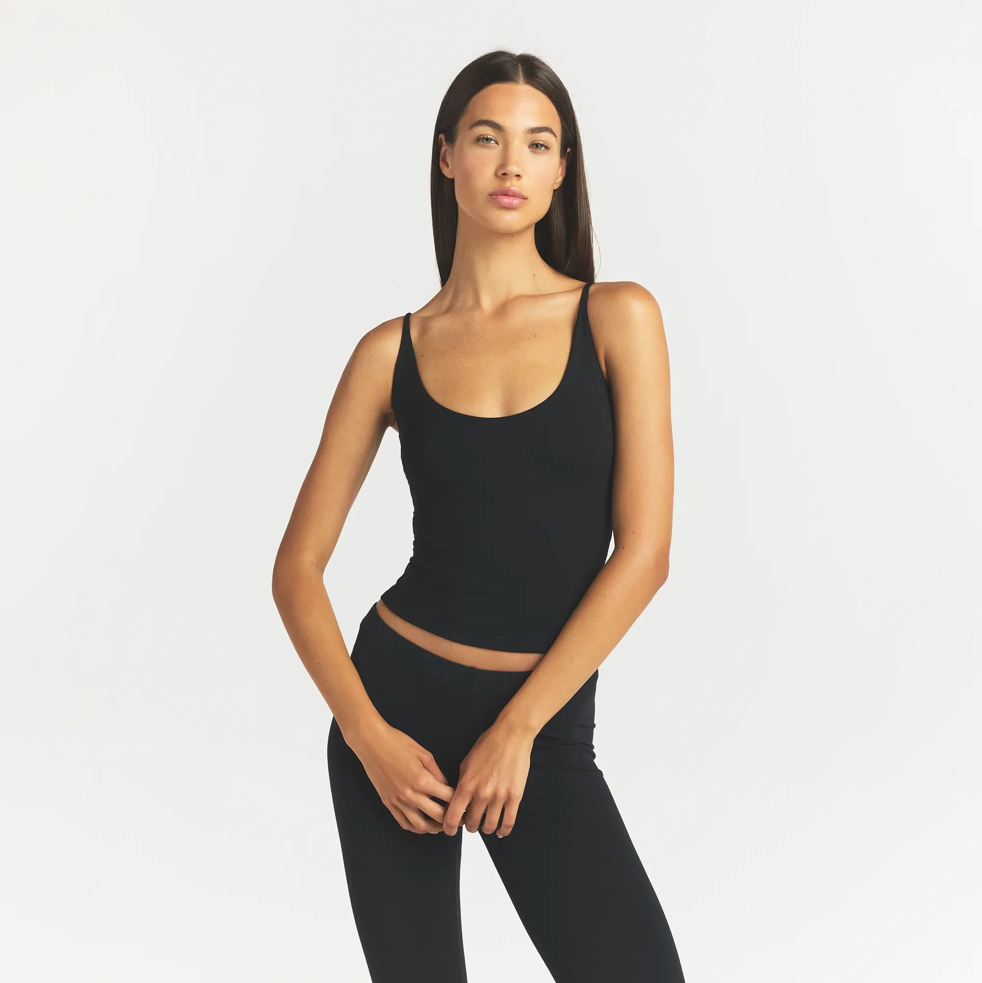 SMOOTH LAYERS SCOOP NECK CAMI | OBSIDIAN - Image 3