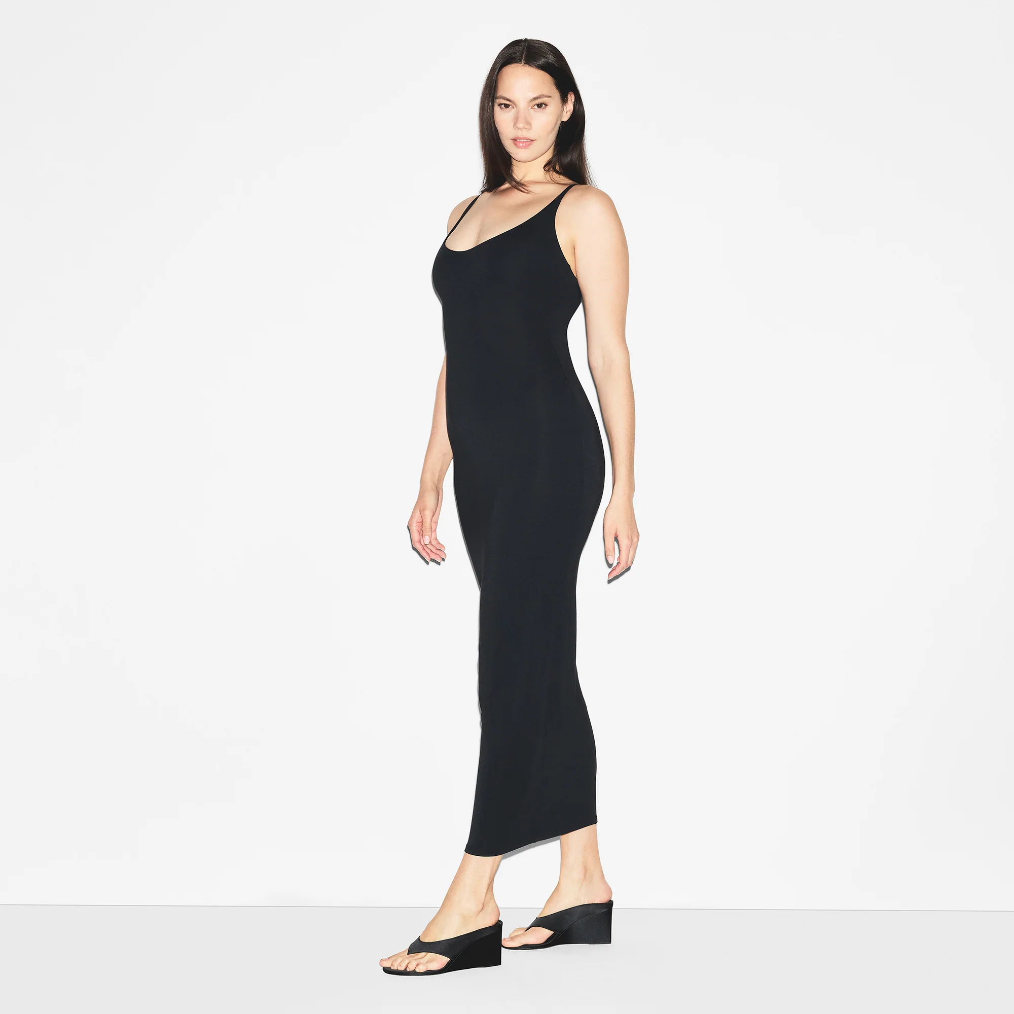 SMOOTH LAYERS SCOOP NECK LONG DRESS | OBSIDIAN - Image 5