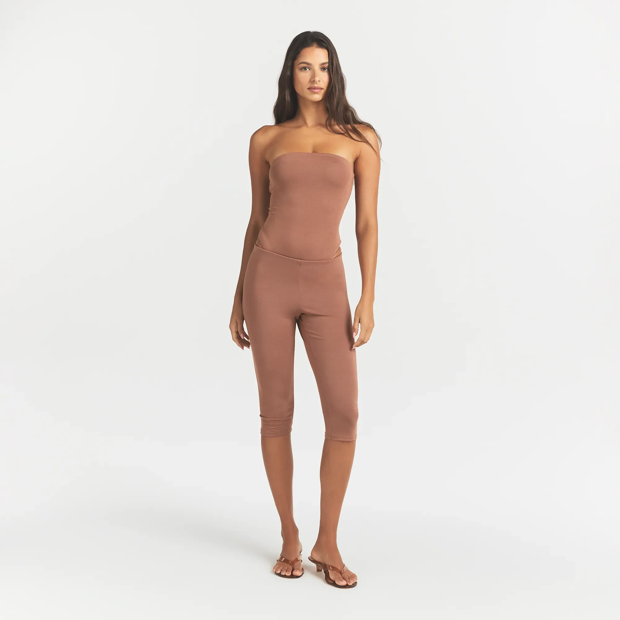 SMOOTH LAYERS STRAPLESS BODYSUIT | NUTMEG - Image 2