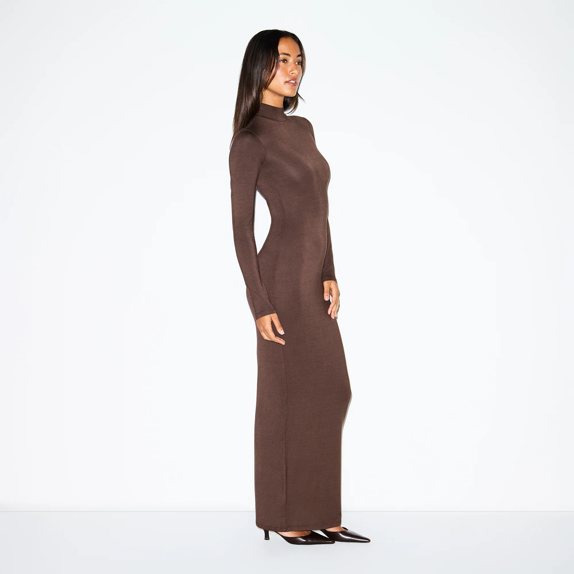 SMOOTH LAYERS TURTLENECK LONG DRESS | ESPRESSO - Image 3
