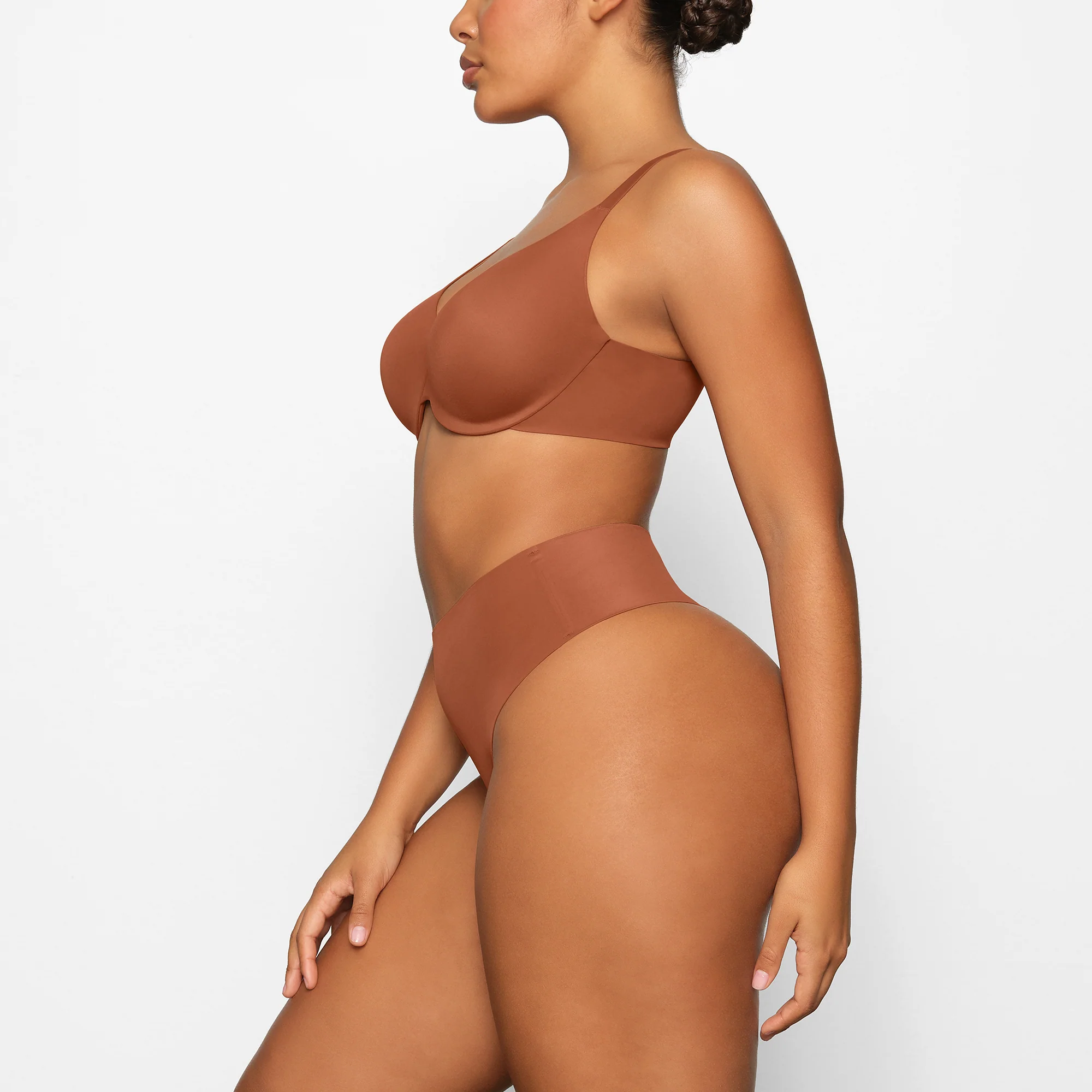 SMOOTHING INTIMATES UNLINED FULL COVERAGE BRA | BRONZE - Image 3
