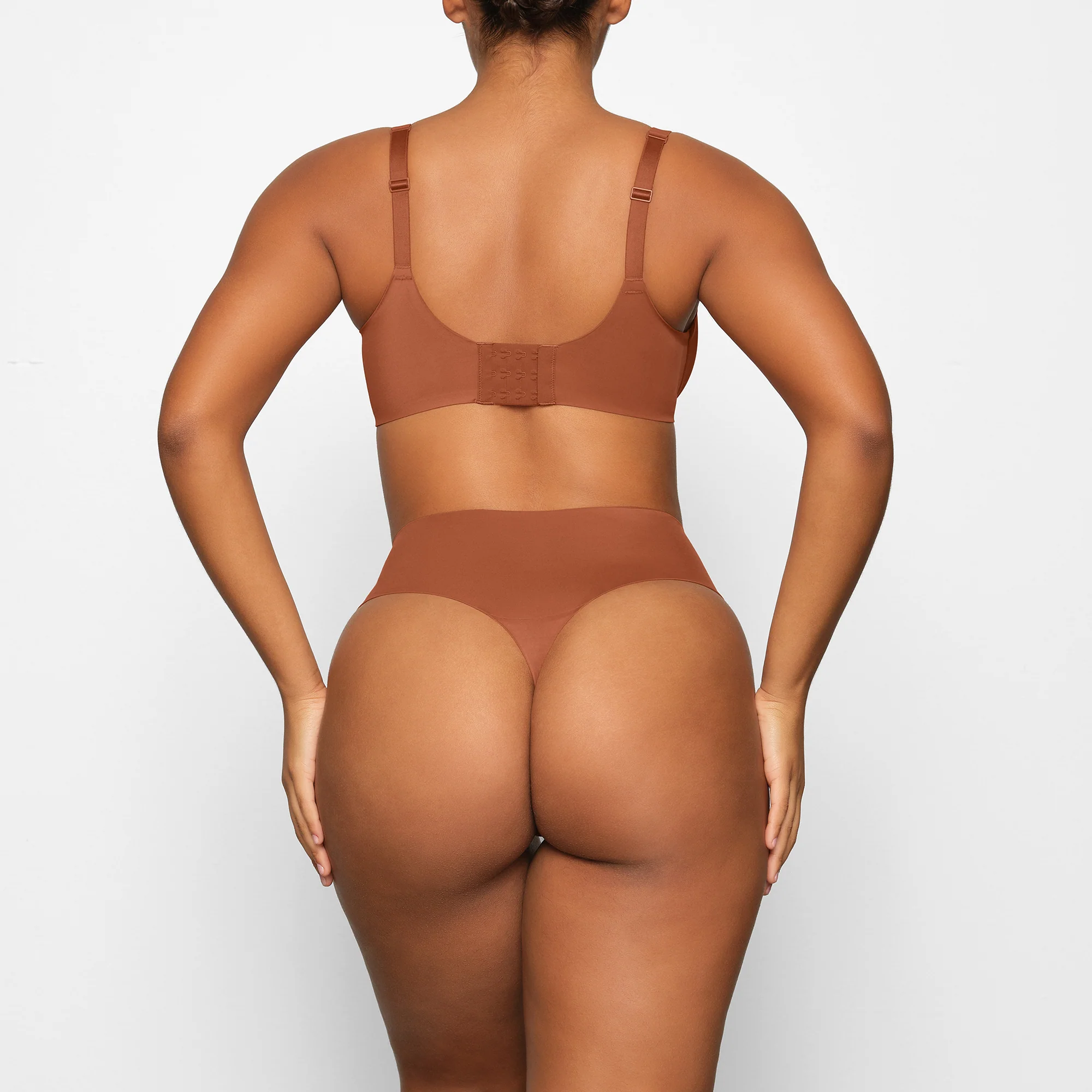 SMOOTHING INTIMATES UNLINED FULL COVERAGE BRA | BRONZE - Image 4
