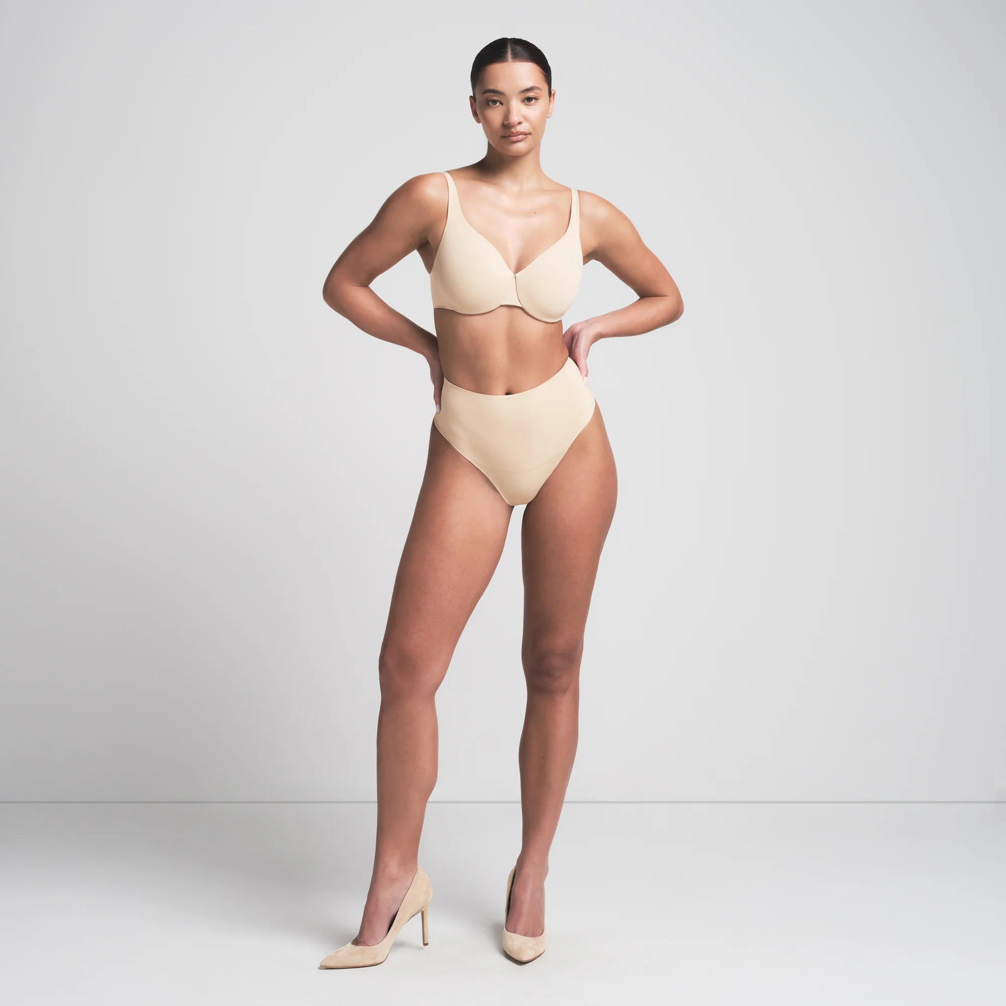 SMOOTHING INTIMATES UNLINED MINIMIZER BRA | SAND - Image 3