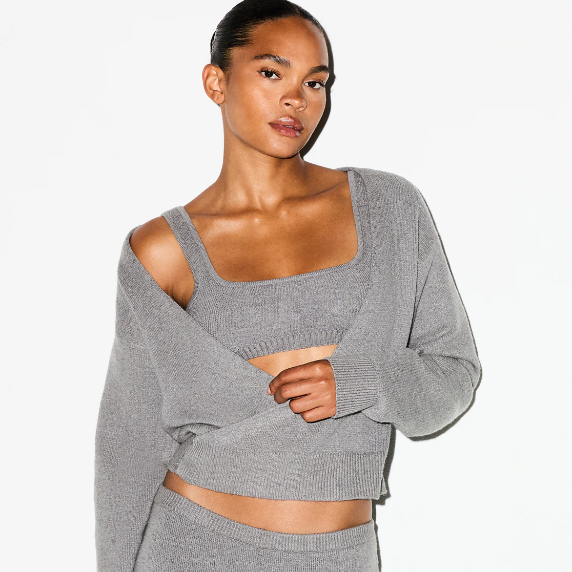 TEXTURED KNIT WRAP SWEATER | DARK HEATHER GREY - Image 3