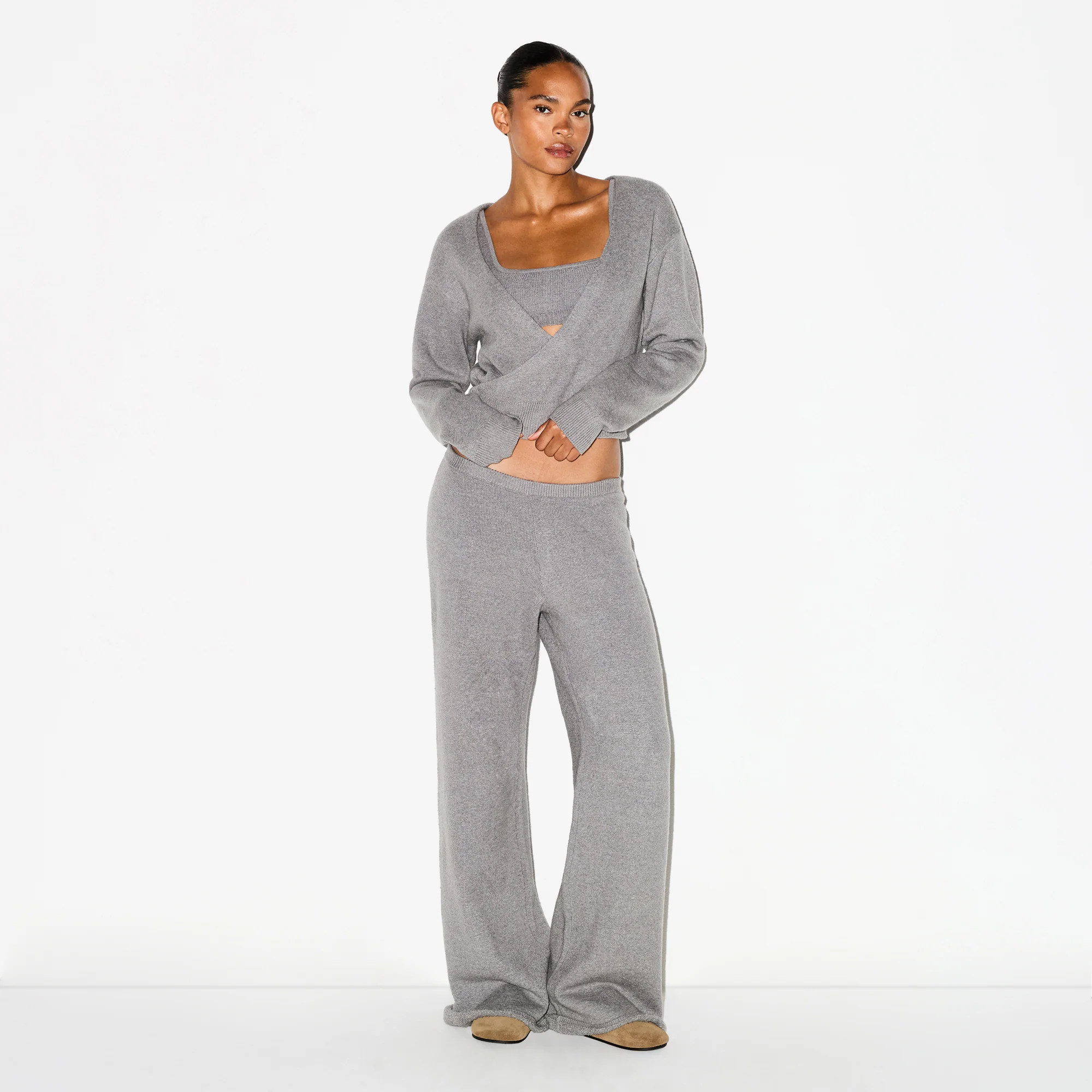 TEXTURED KNIT WRAP SWEATER | DARK HEATHER GREY - Image 4