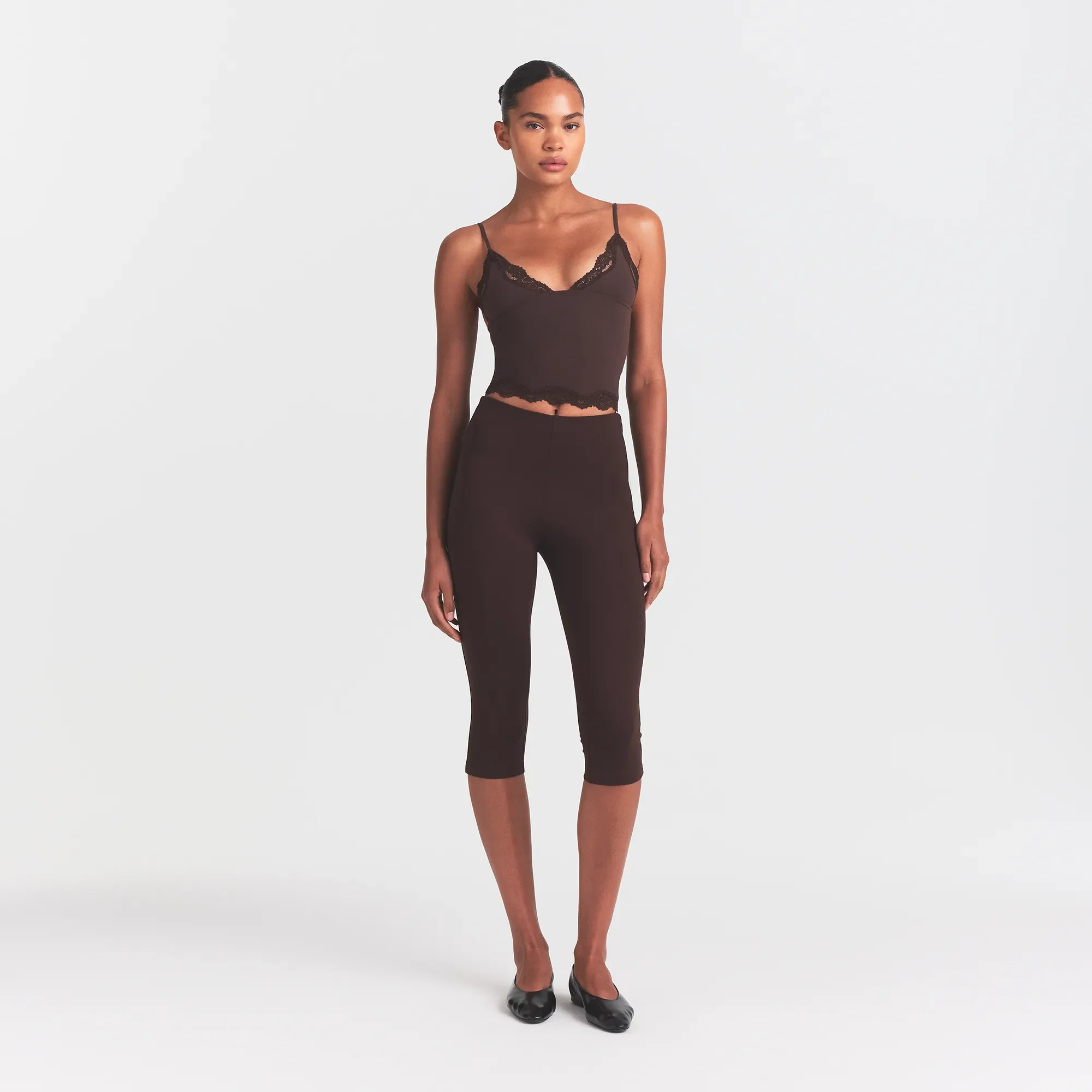 THE ESSENTIAL COLLECTION HIGH-WAISTED CAPRI | ESPRESSO - Image 2