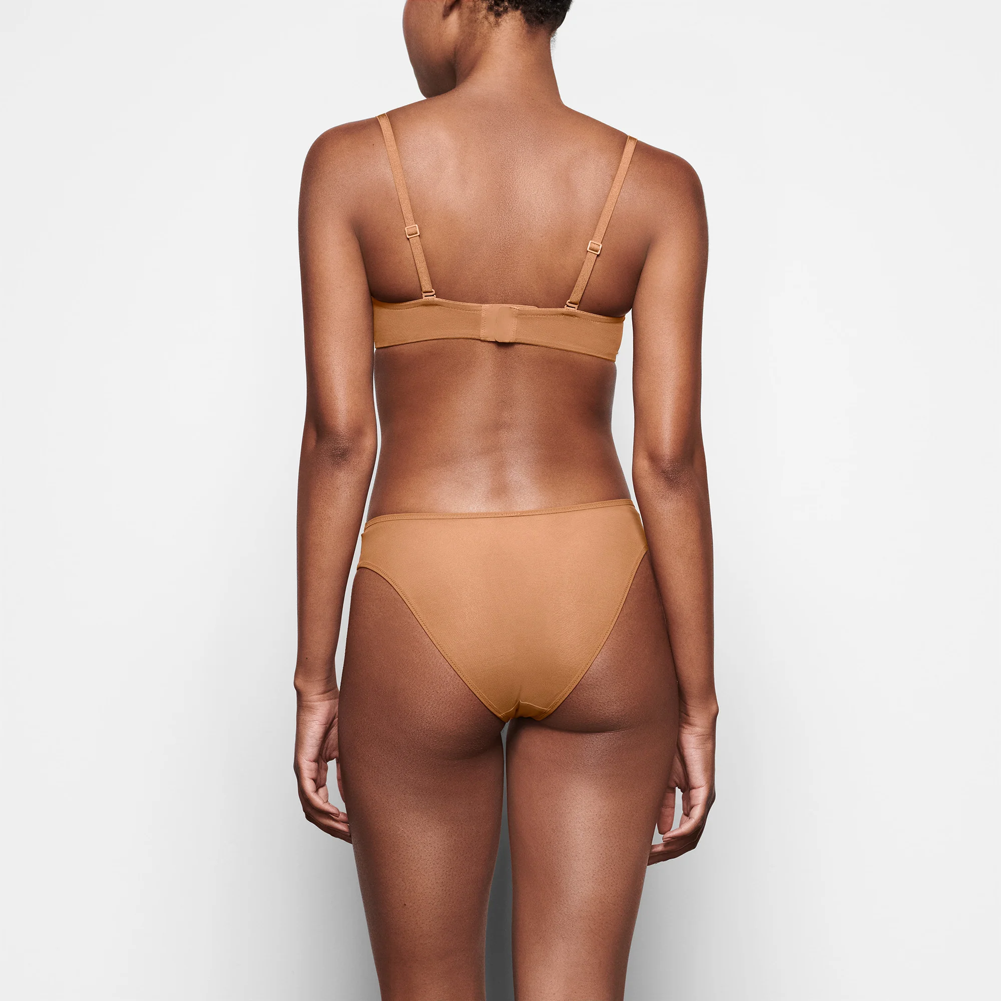ULTRA FINE MESH STRAPLESS BRA | BRONZE - Image 7