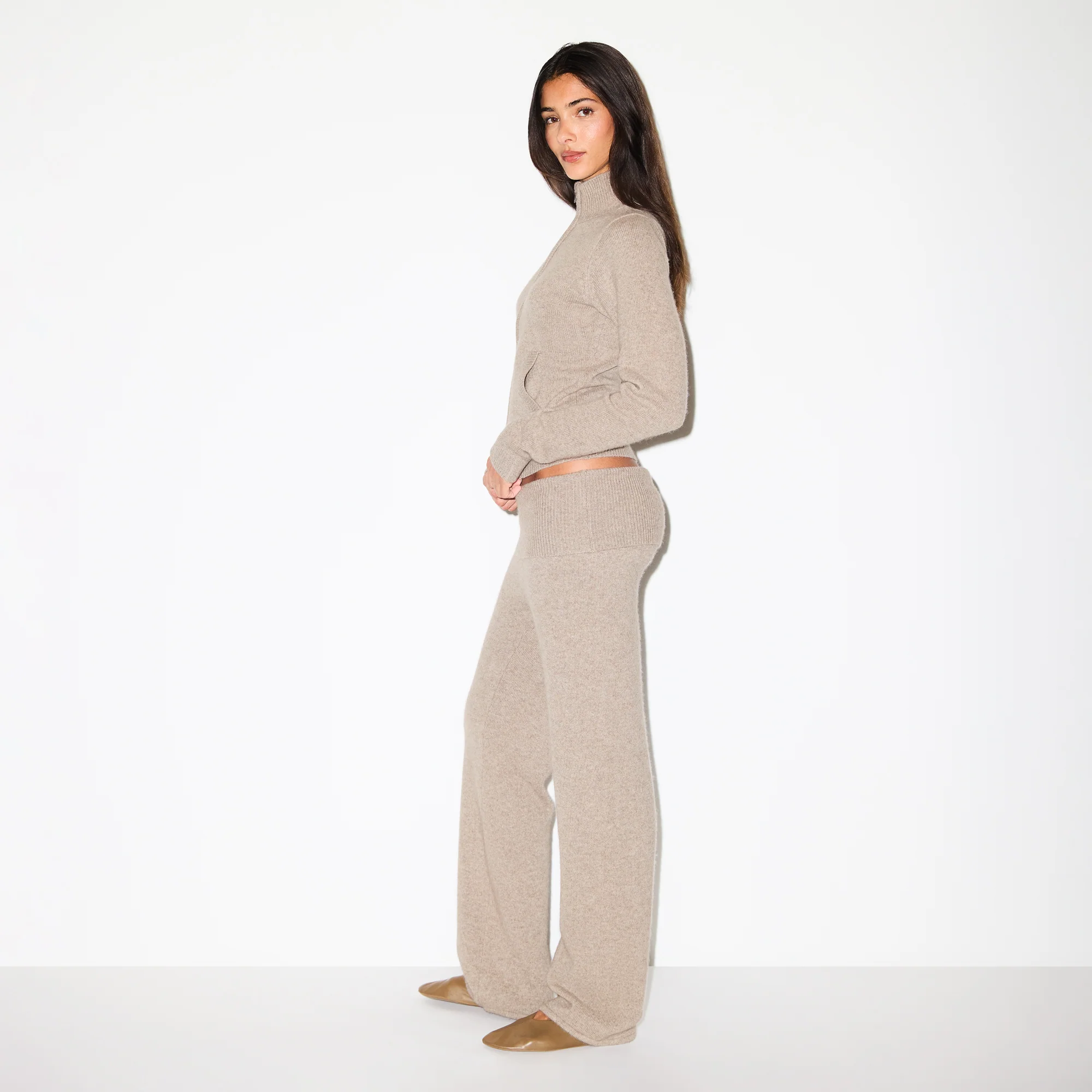 WOOL CASHMERE ZIP UP MOCK NECK SWEATER | LINEN - Image 4