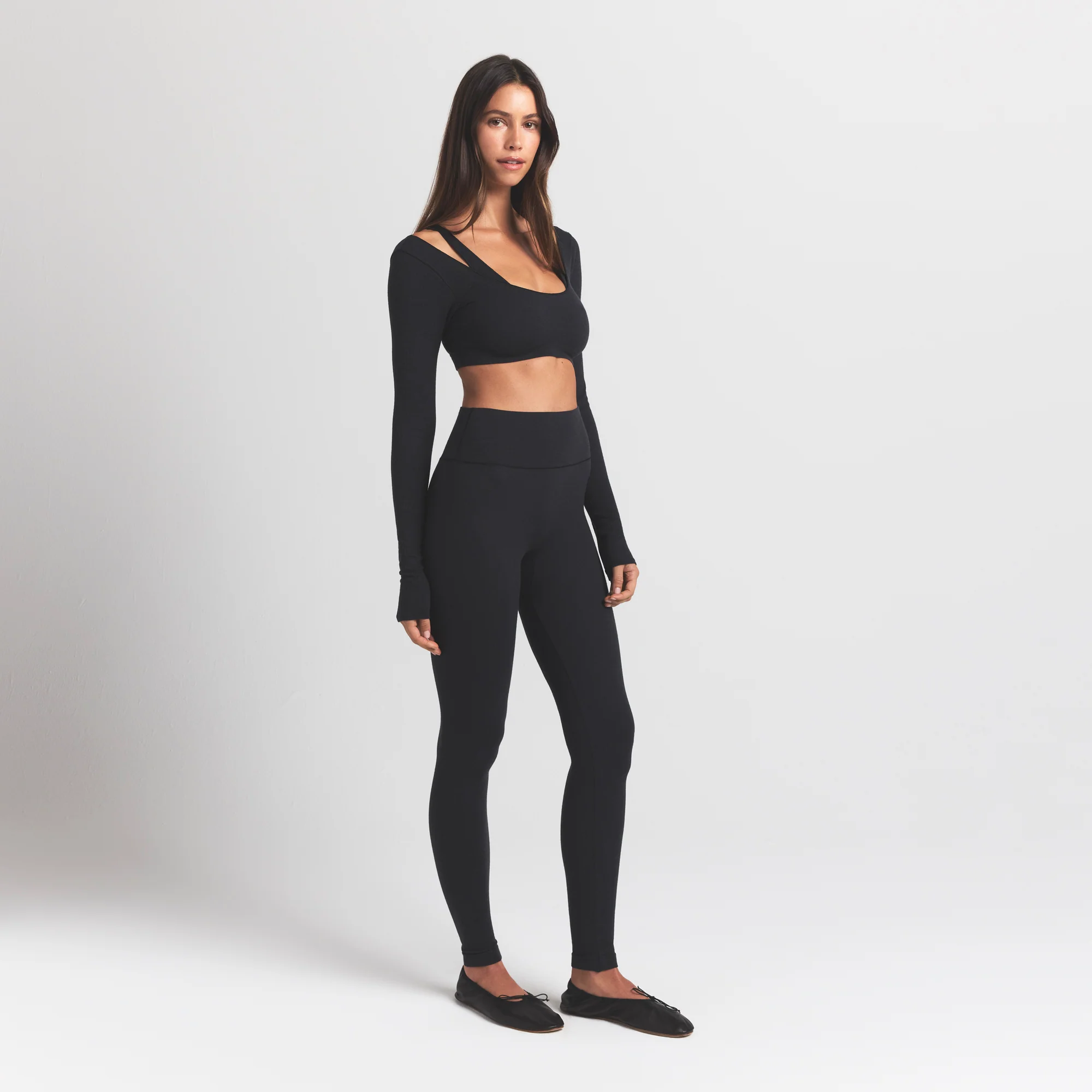 WOOL RIB LONG SLEEVE SUPER CROPPED TOP | OBSIDIAN - Image 4
