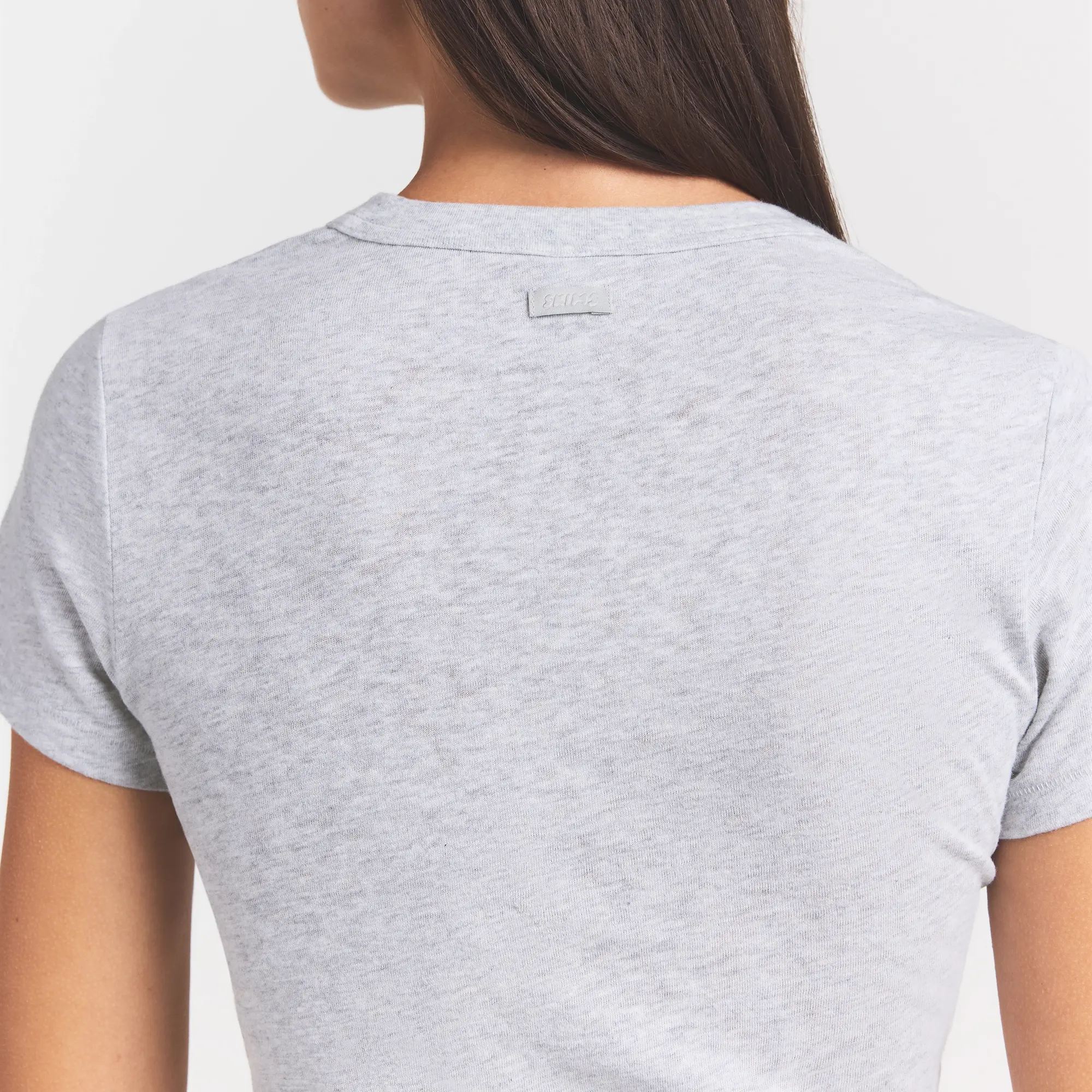 WORN IN JERSEY BABY V NECK TEE | LIGHT HEATHER GREY - Image 4